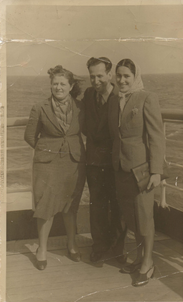 Margaret Popovitz on SS Manhattan 1940 With Unknown Persons.jpg