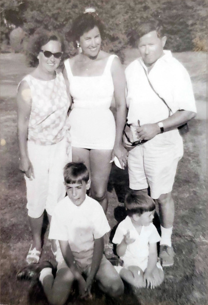 Menhard Klein Family With Sister Margaret.jpg